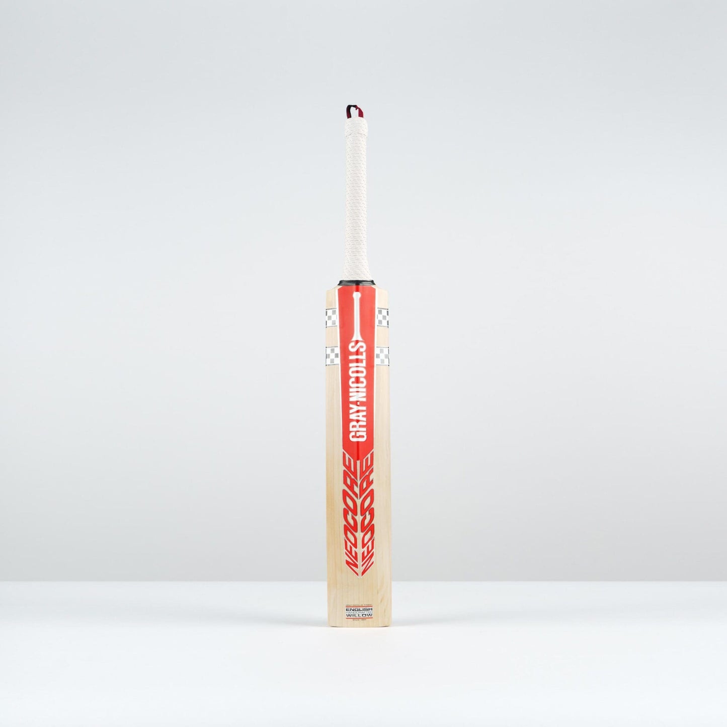 Gray-Nicolls Neocore 500 Cricket Bat image 1