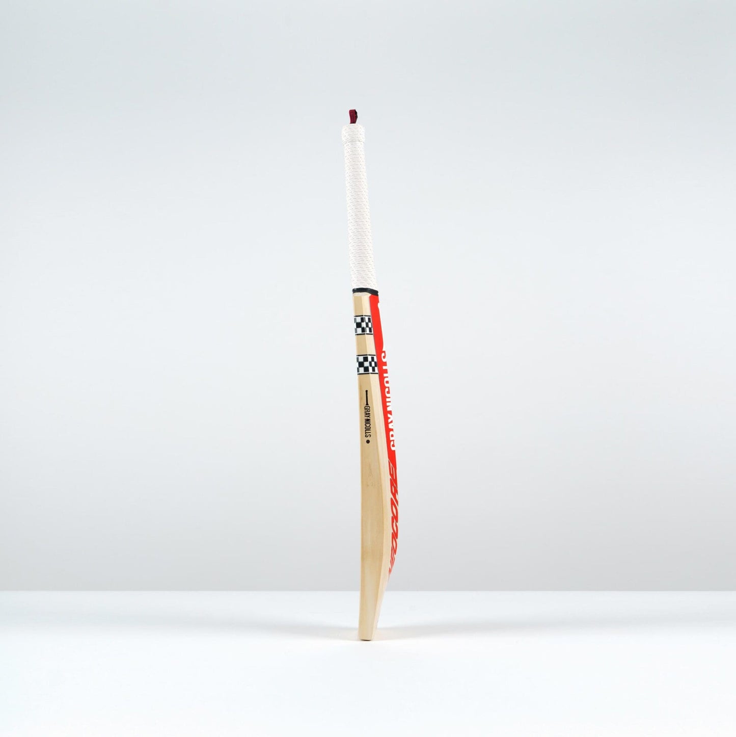 Gray-Nicolls Neocore 500 Cricket Bat image 3