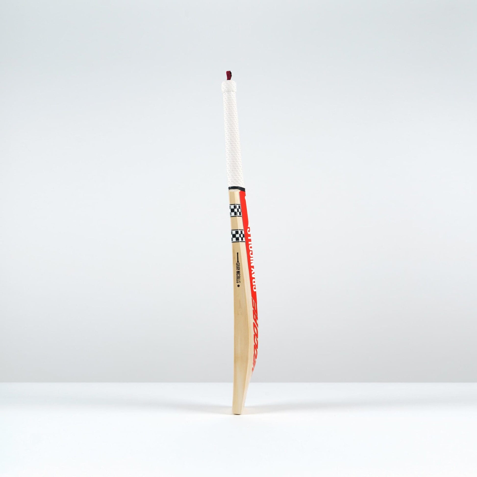 Gray-Nicolls Neocore 500 Cricket Bat image 3