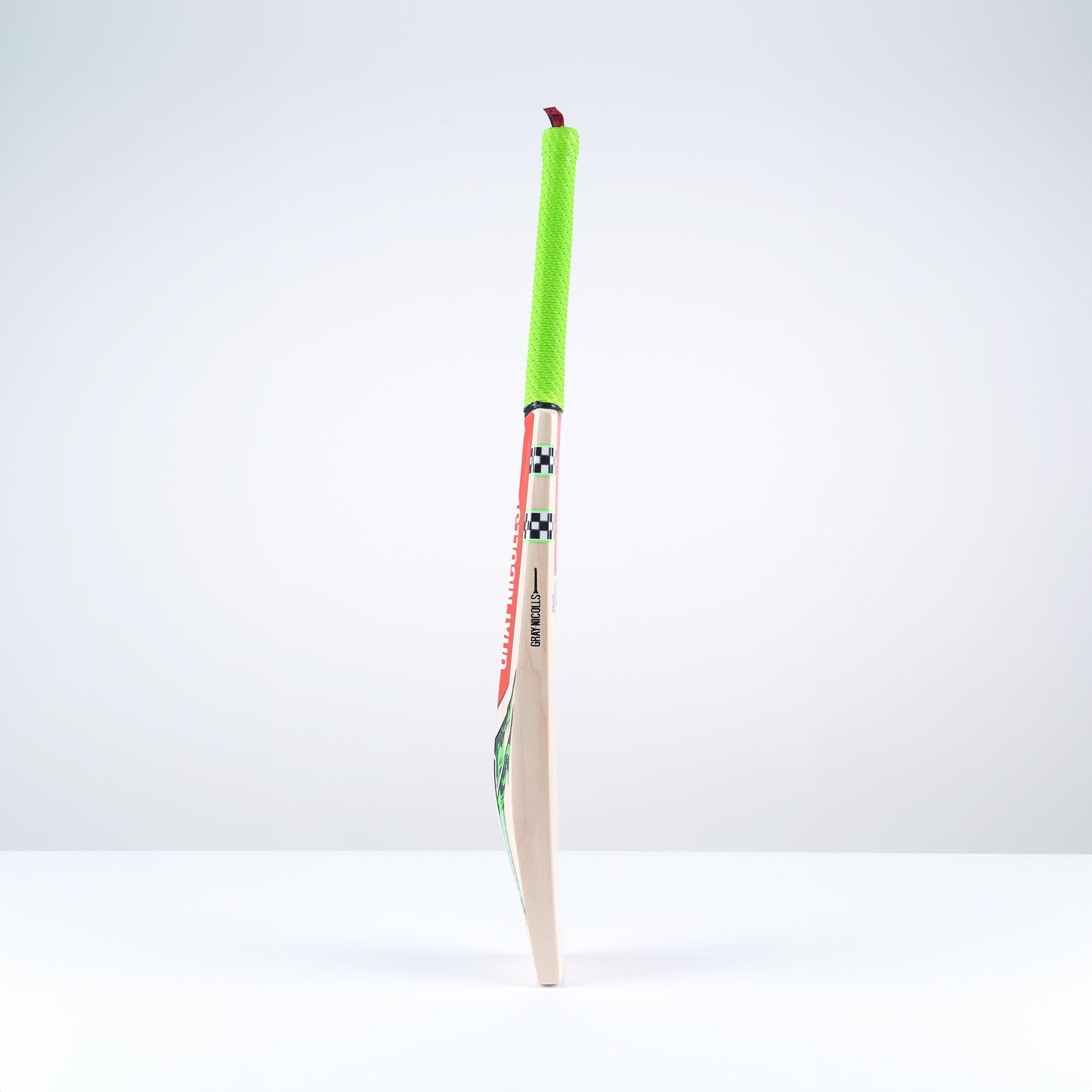Gray-Nicolls Ventus Gen (1.0/1.1/1.3) 5 Star Cricket Bat image 4