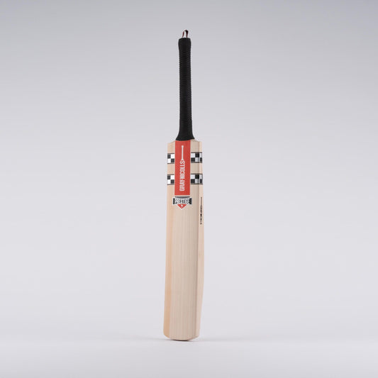 Gray-Nicolls Classic Prestige Junior Cricket Bat image 0