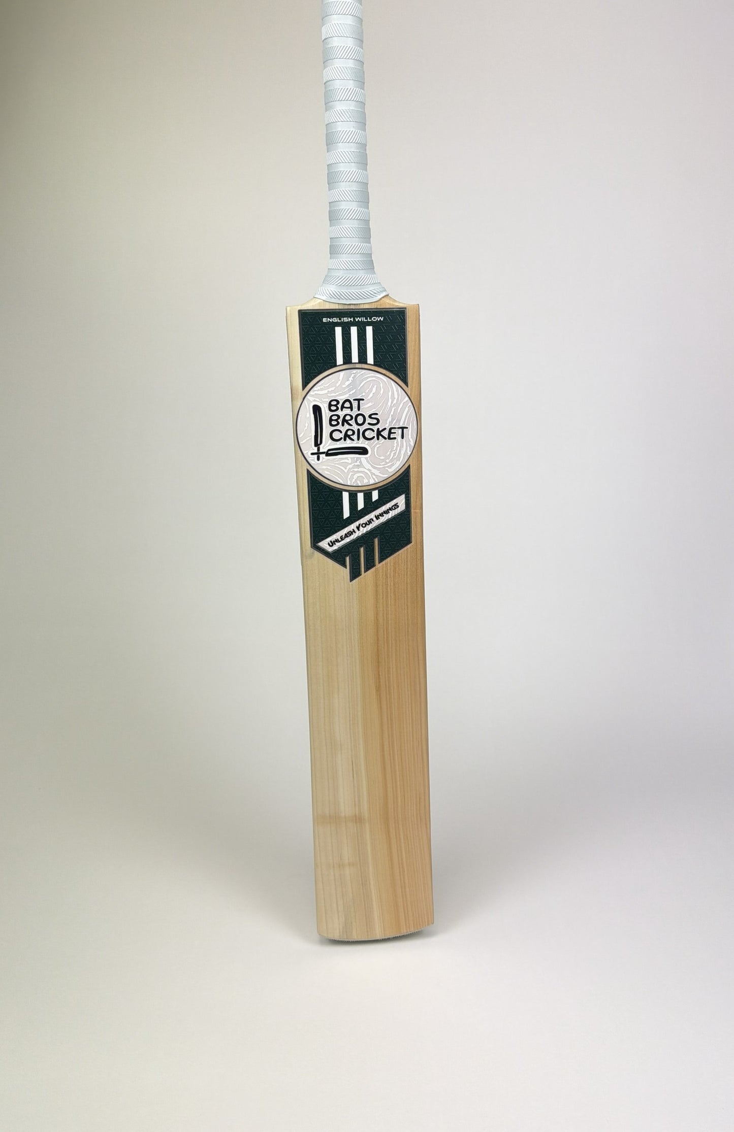 Bat Bros Maxi Edition Grade 2 cricket bat front view