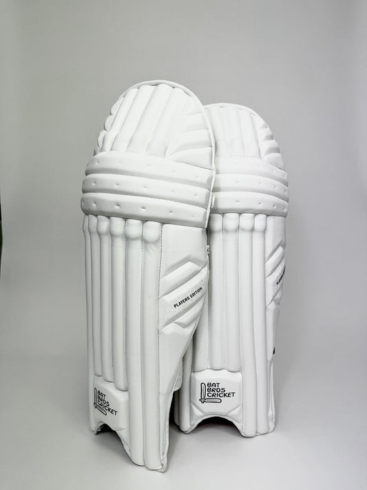 Front view of Bat Bros Players Edition batting pads showing classic modern styling
2.