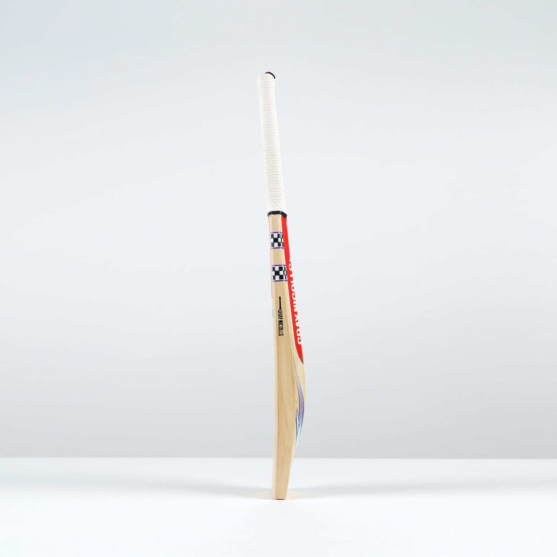 Gray-Nicolls Gem Gen 2.1 300 SuperLite Cricket Bat (Women's) image 2