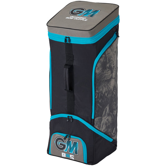Front view of the GM 808 Diamond Duffle cricket bag showing branding and expandable design.