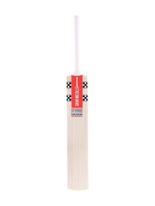 Front view of the Gray-Nicolls Classic Players cricket bat featuring traditional blade and Classic Players Range sticker.