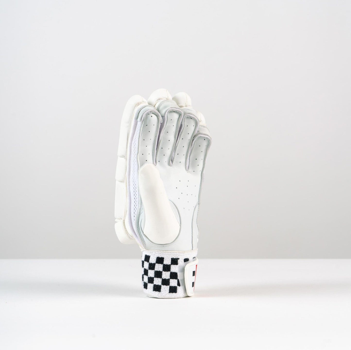 Palm view of Gray-Nicolls Classic Pro Performance Glove showcasing soft leather and ventilation design