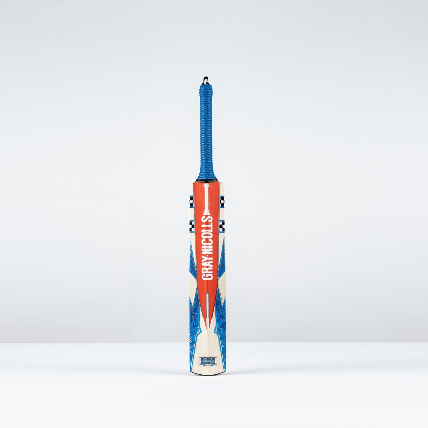 Rear view of the Gray Nicolls Havoc 1.0 Blast junior cricket bat with handle and grip detail.