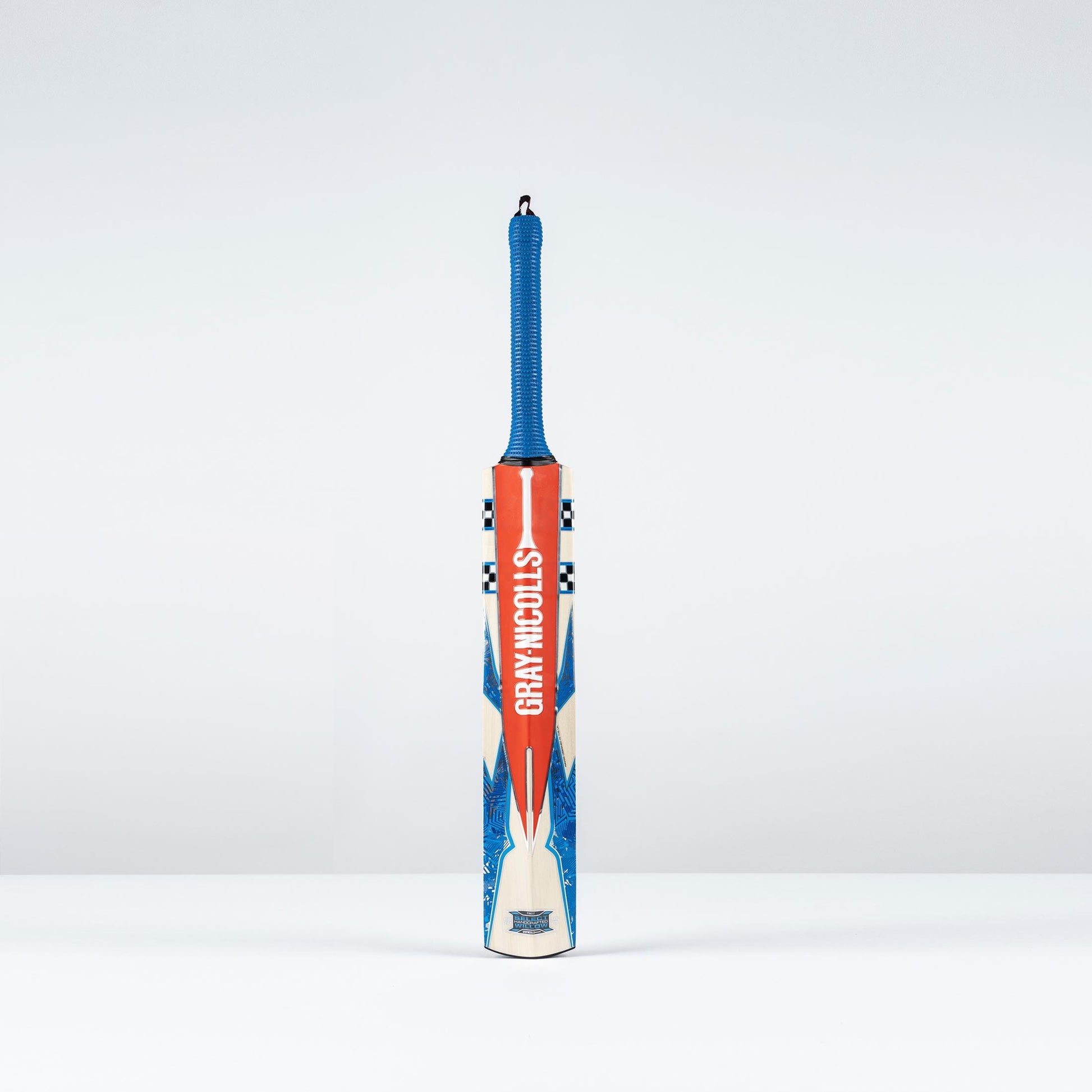 Rear view of the Gray Nicolls Havoc 1.0 Blast junior cricket bat with handle and grip detail.