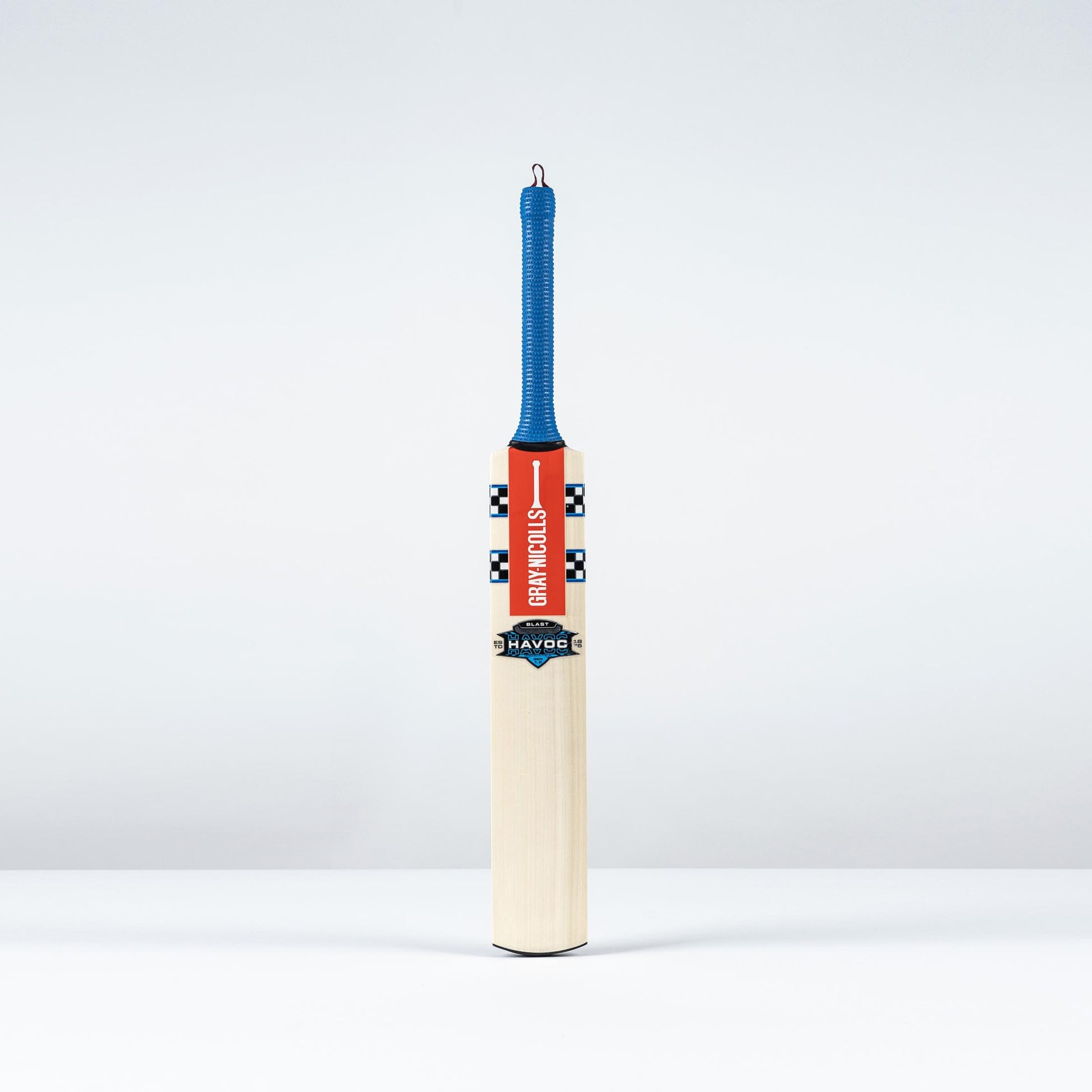Front view of the Gray Nicolls Havoc 1.0 Blast junior cricket bat.