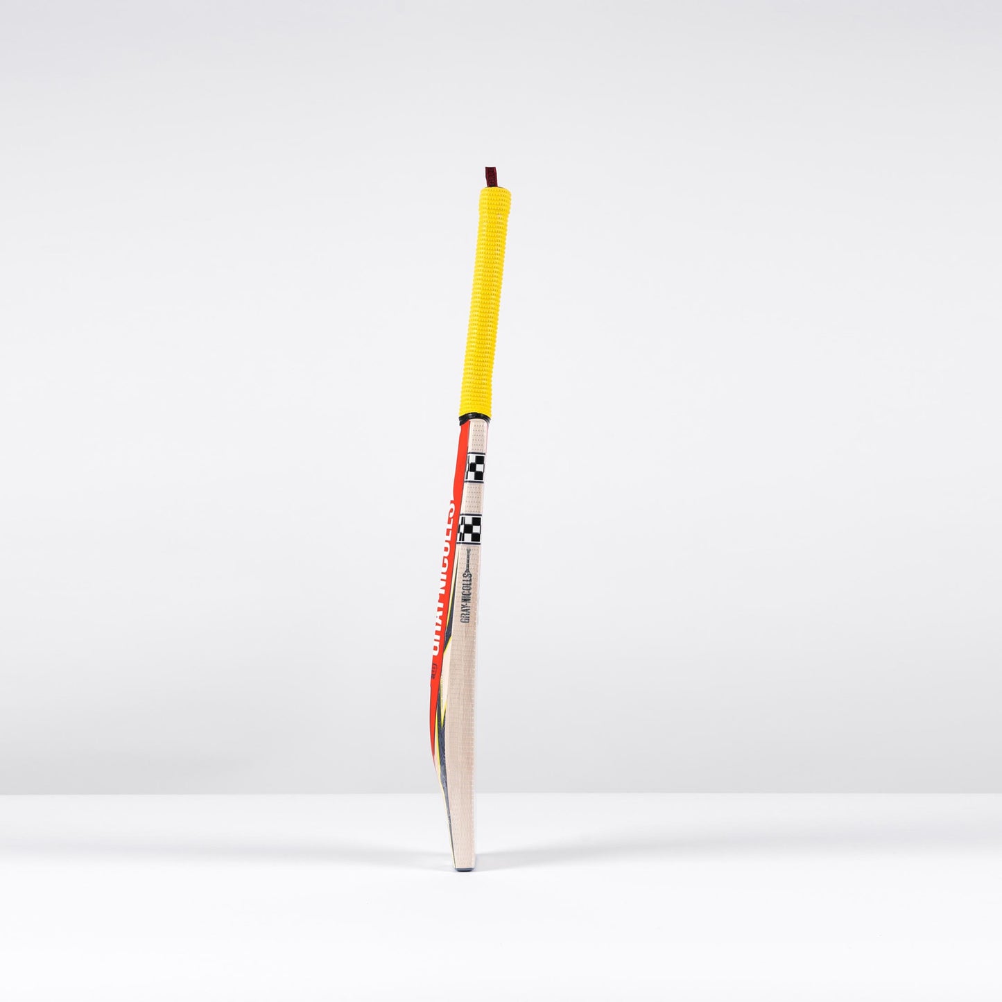 Gray Nicolls Havoc HB317 GN330+ junior cricket bat side profile