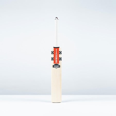 Full-length image of Gray-Nicolls PowerScoop Pro bat showing handle and face alignment.