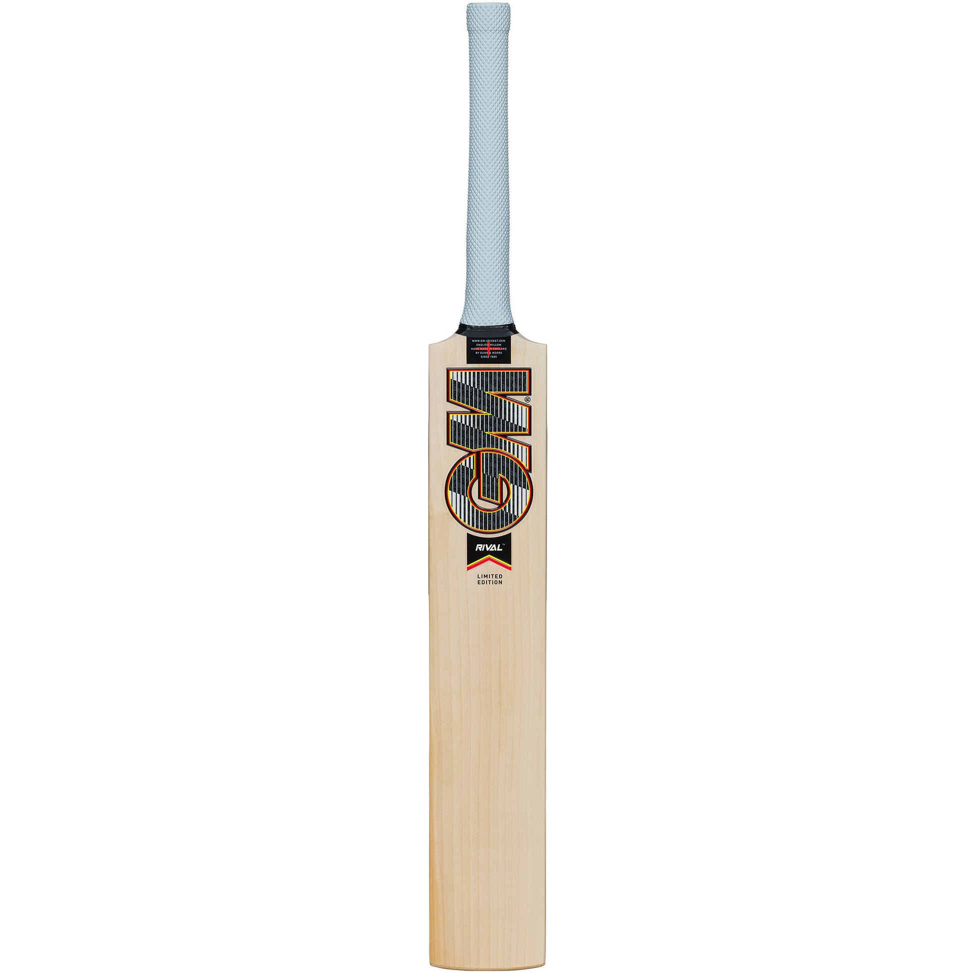 Gunn and Moore Rival Signature cricket bat front view