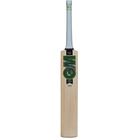 Gunn and Moore Verva Original cricket bat front view