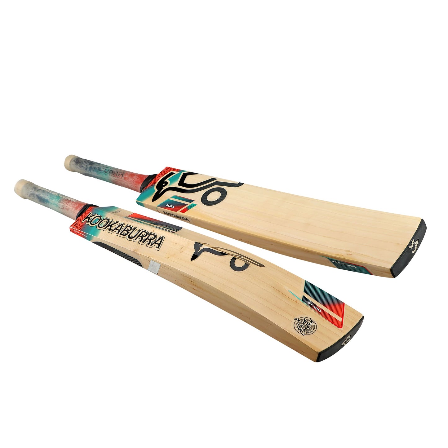 wo Kookaburra Aura 2.1 cricket bats laid flat side by side highlighting spine and blade profile