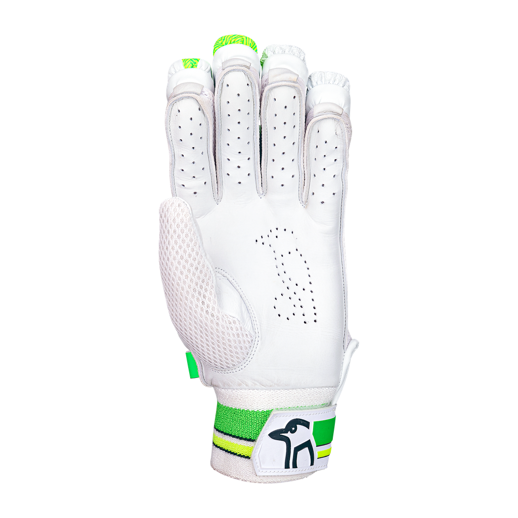 Palm view of a Kookaburra Kahuna 3.1 batting glove highlighting leather palm and grip zones. Palm view of a Kookaburra Kahuna 3.1 batting glove highlighting leather palm and grip zones.