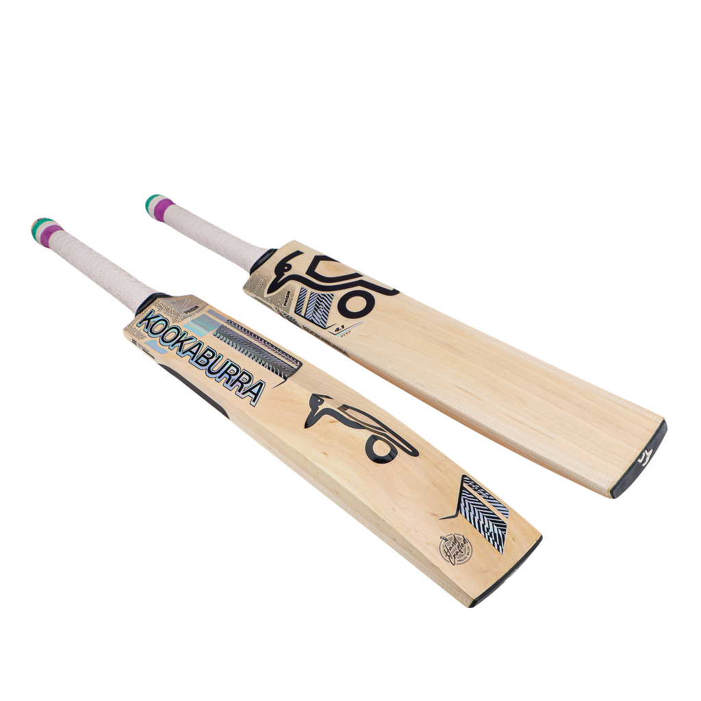 Flat lay showing Armourtec face and grip of Prism 4.1 junior bat