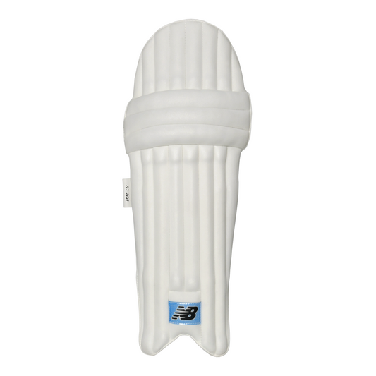 Front view of New Balance TC 200 batting pad showing lightweight crosslink foam construction.