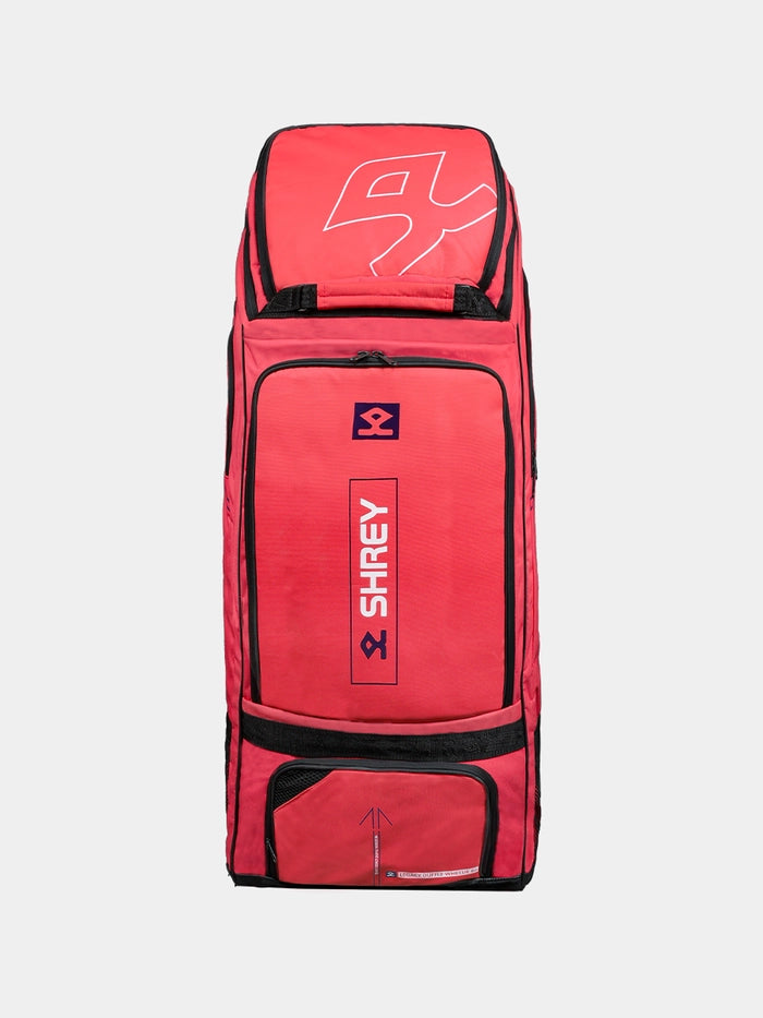 Top zipped pocket of Shrey Legacy Duffle Wheelie 80 Bag for accessories