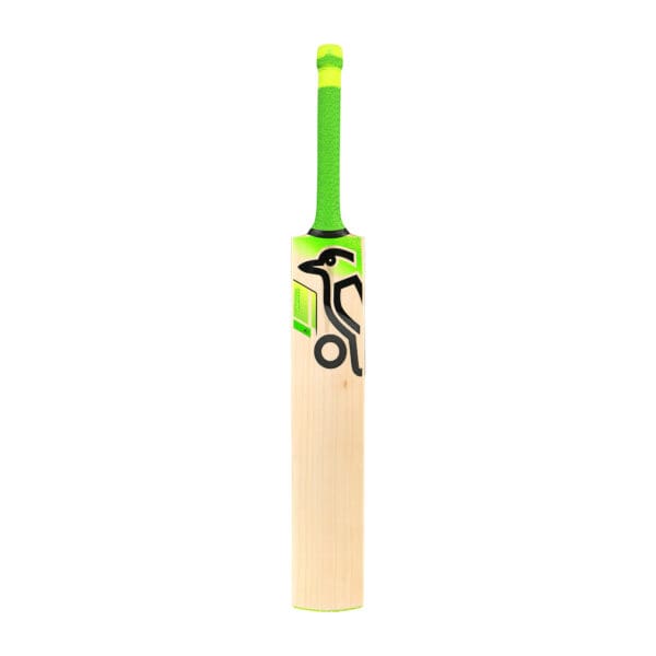 Straight-on front view of the Kahuna 2.1 Junior Bat – highlighting the clean English willow face with visible grains and Kookaburra logo.