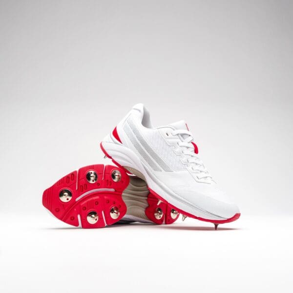 Pair of Gray-Nicolls Velocity 5.0 Spike Shoes showing sole and upper design